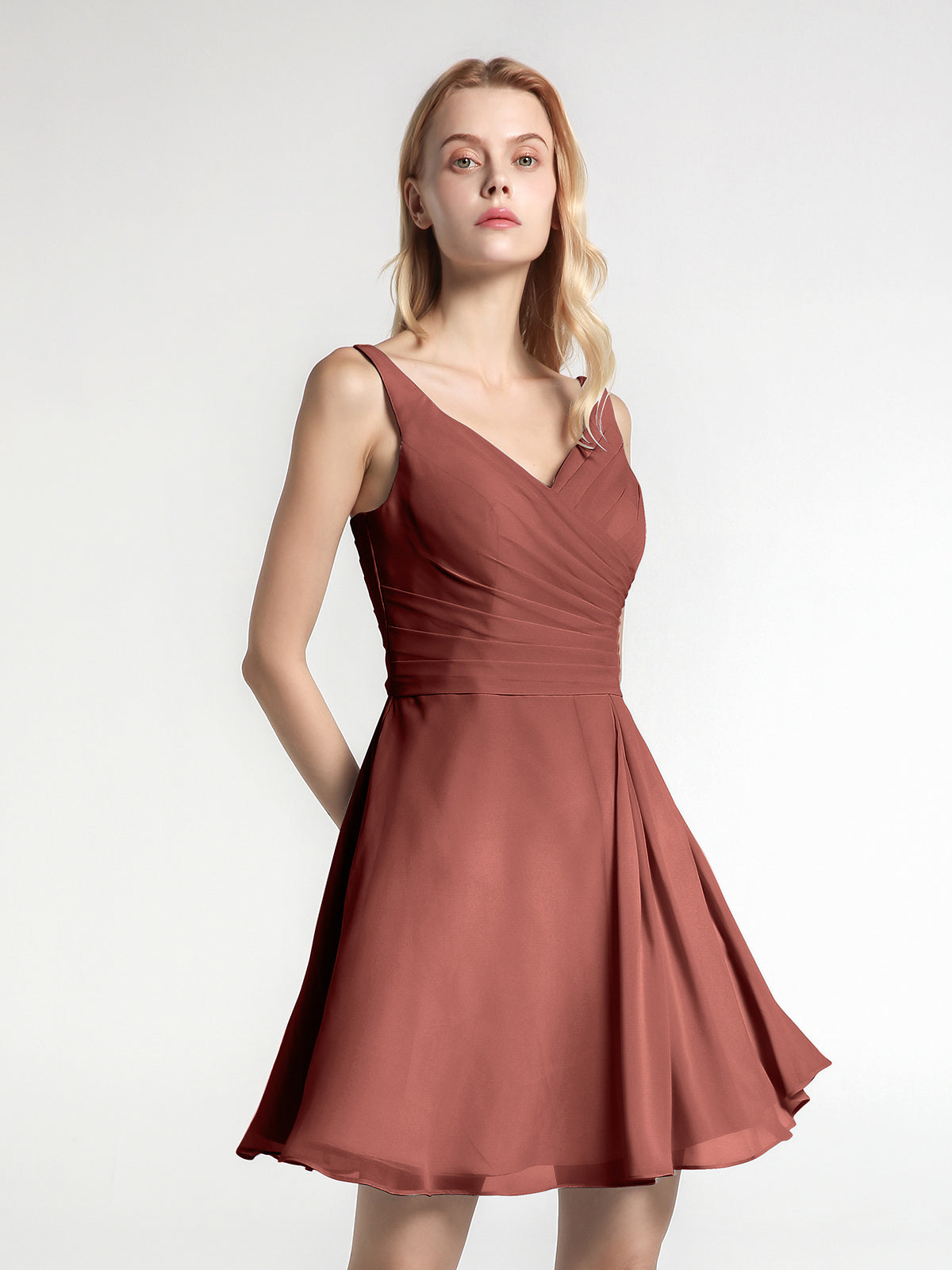 Penelope Escote En V Gasa Corto Vestido De Dama De Honor Terracota