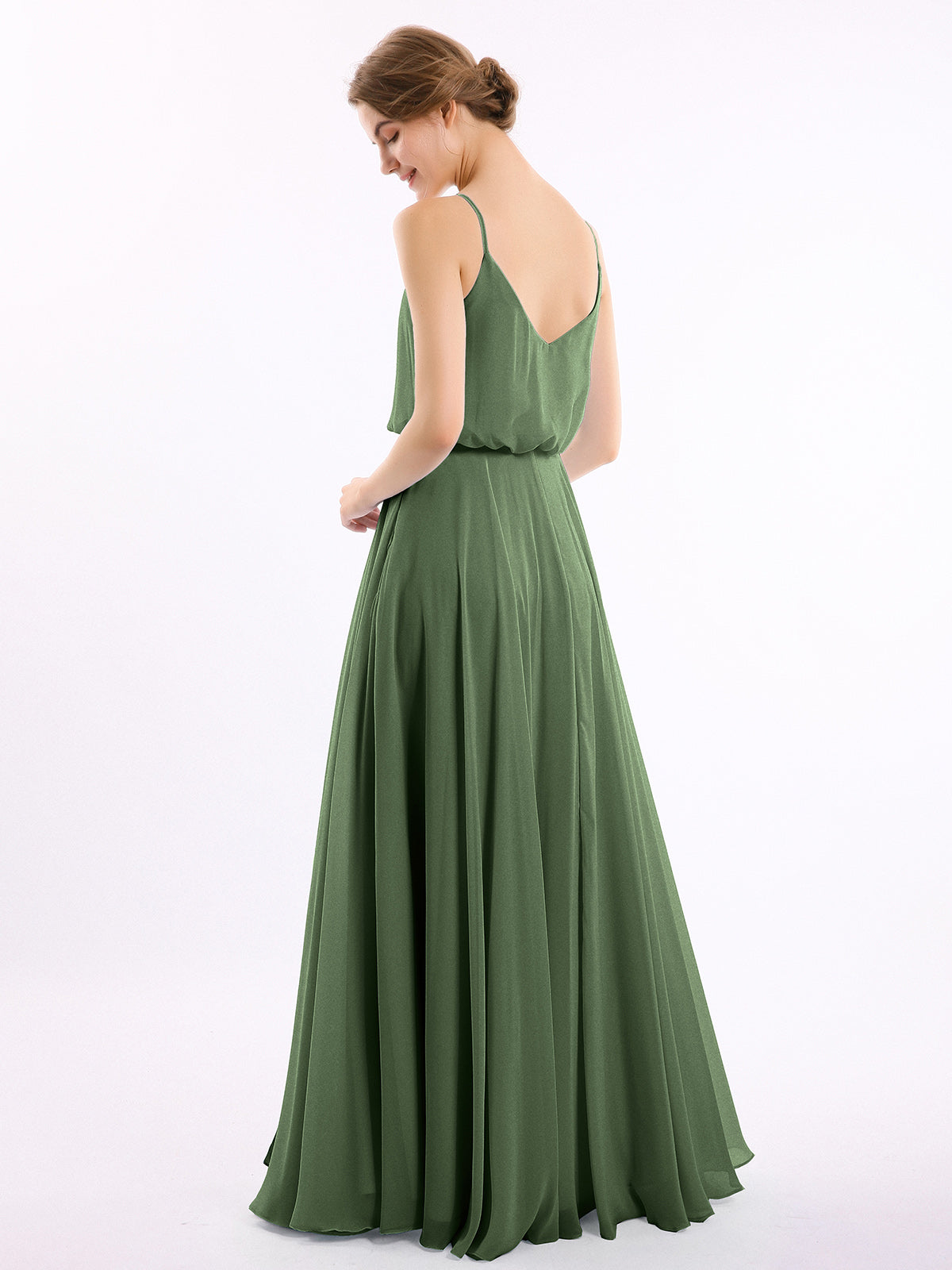 Vestidos de chiffon con tirantes finos y escote tipo scoop con abertura Verde Oliva