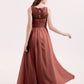 Poppy Corto Vestido De Dama De Honor Hasta La Rodilla Con Escote En V Terracota Tallas Grandes