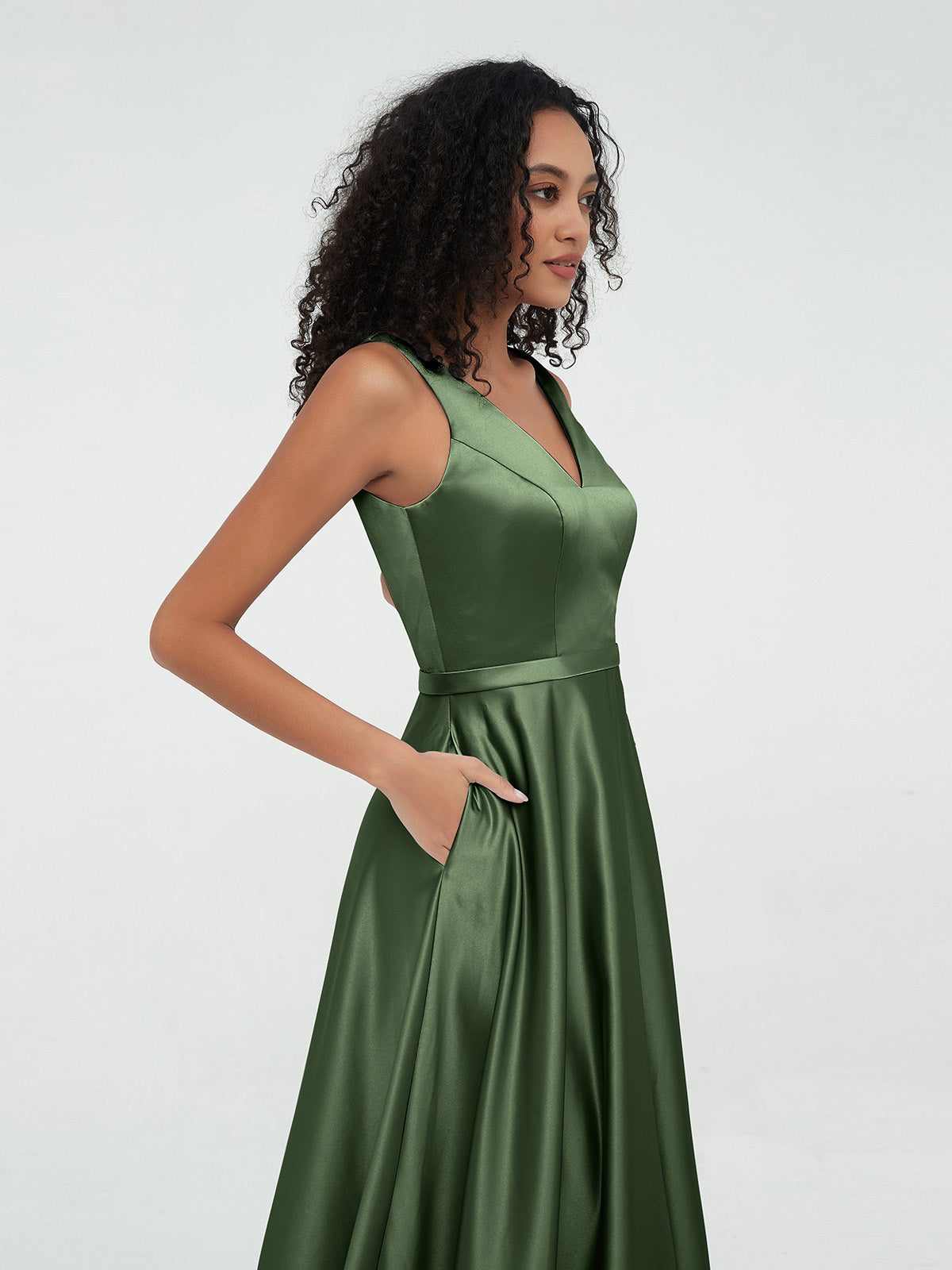 Vestidos máximos de satén estilo A-line con escote en V y bolsillos Verde Oliva