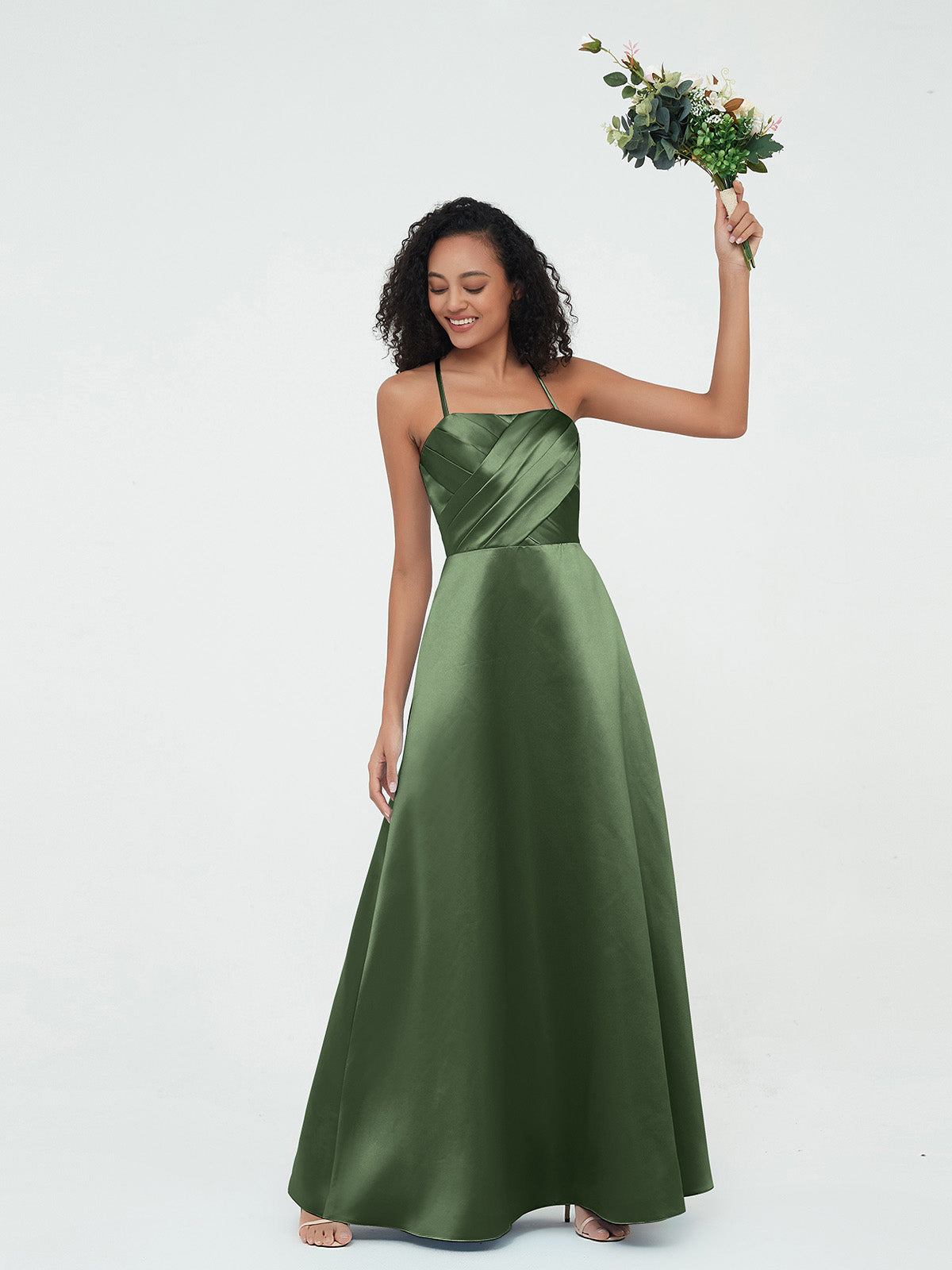 Vestidos largos de satén con tirantes spaghetti y cuerpo plisado Verde Oliva Tallas Grandes