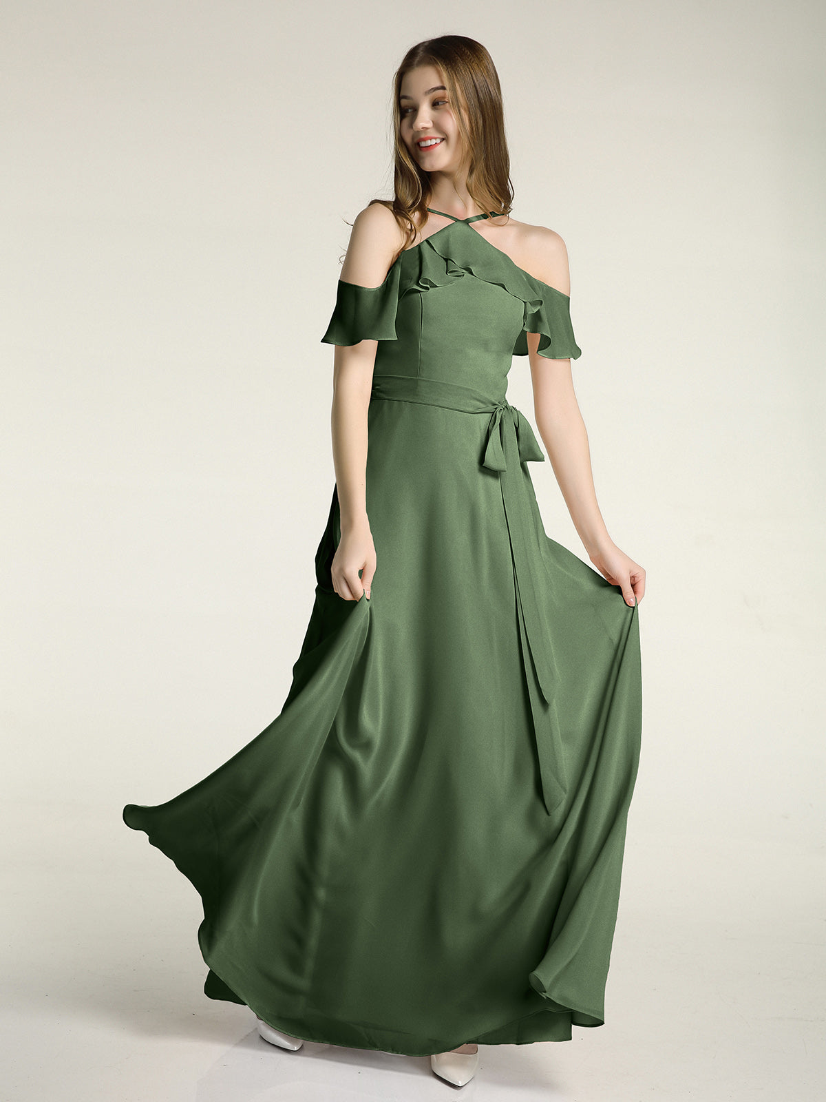 Vestidos largos de dama de honor de chiffon con escote en Y y mangas de volantes Verde Oliva