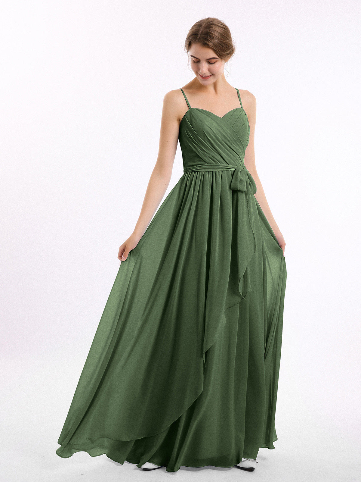 Vestidos de chiffon con tirantes finos y escote en corazón Verde Oliva