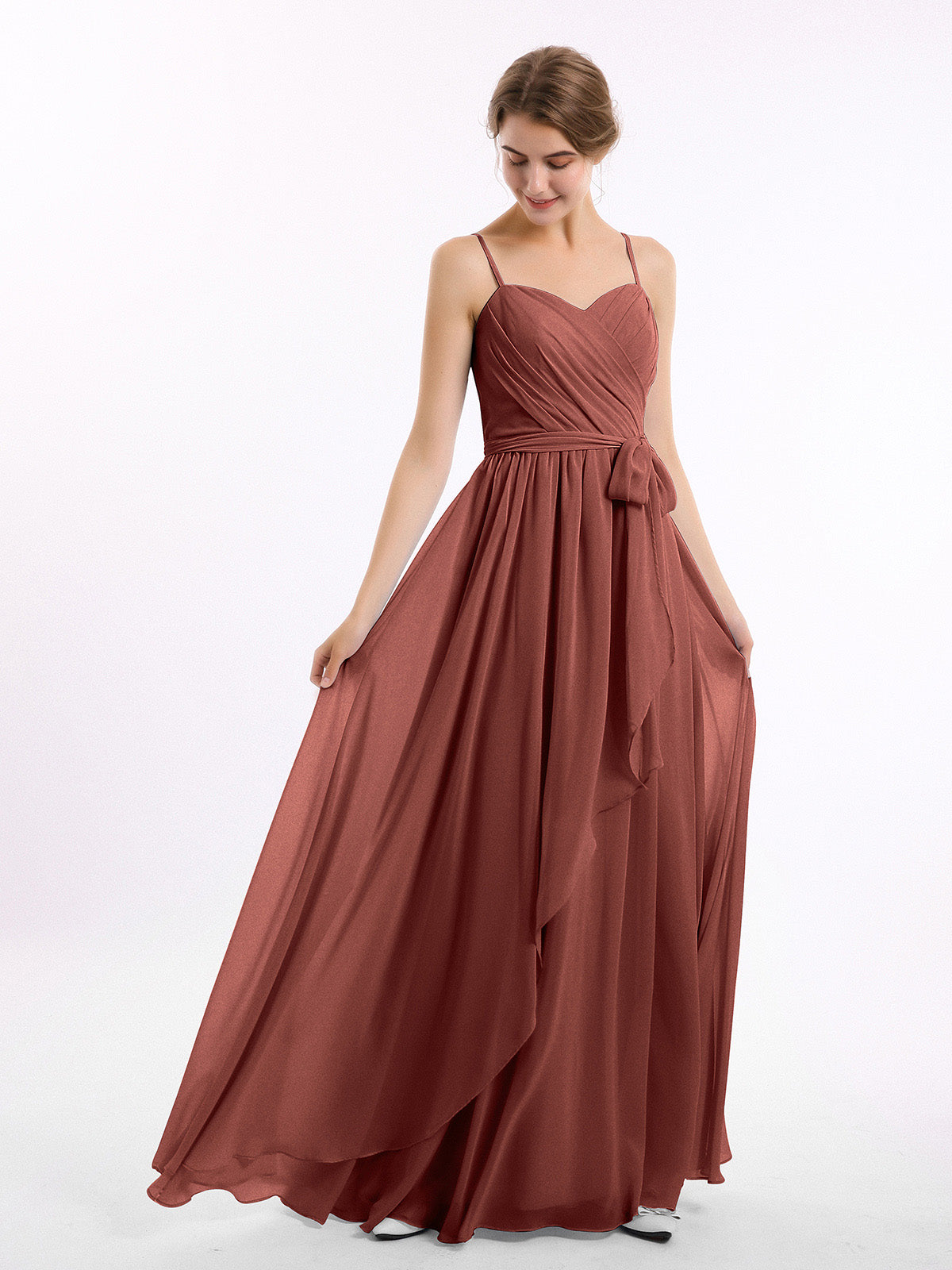 Vestidos de chiffon con tirantes finos y escote en corazón Terracota