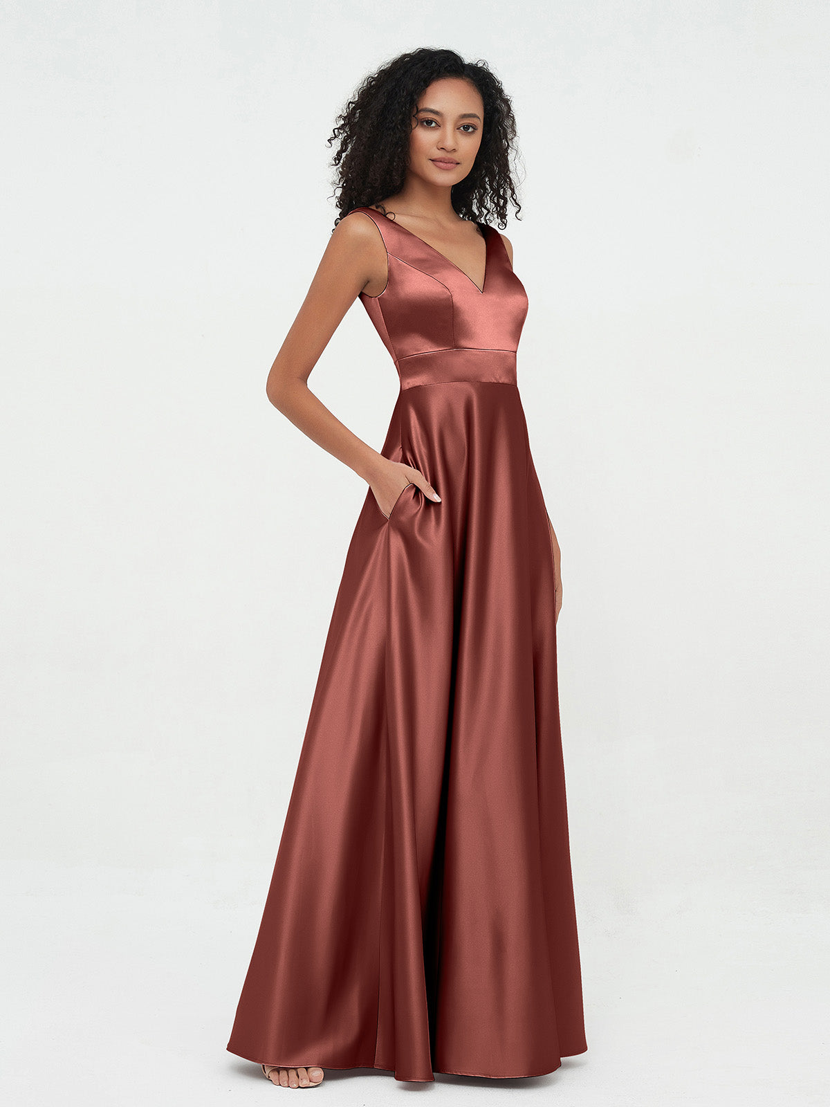 Vestidos máximos de satén estilo princesa con escote en V y bolsillos Terracota