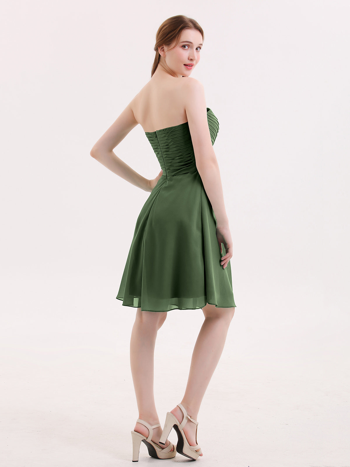 Samantha Sin Tirante Novio Corto Vestido De Dama De Honor Verde Oliva Tallas Grandes