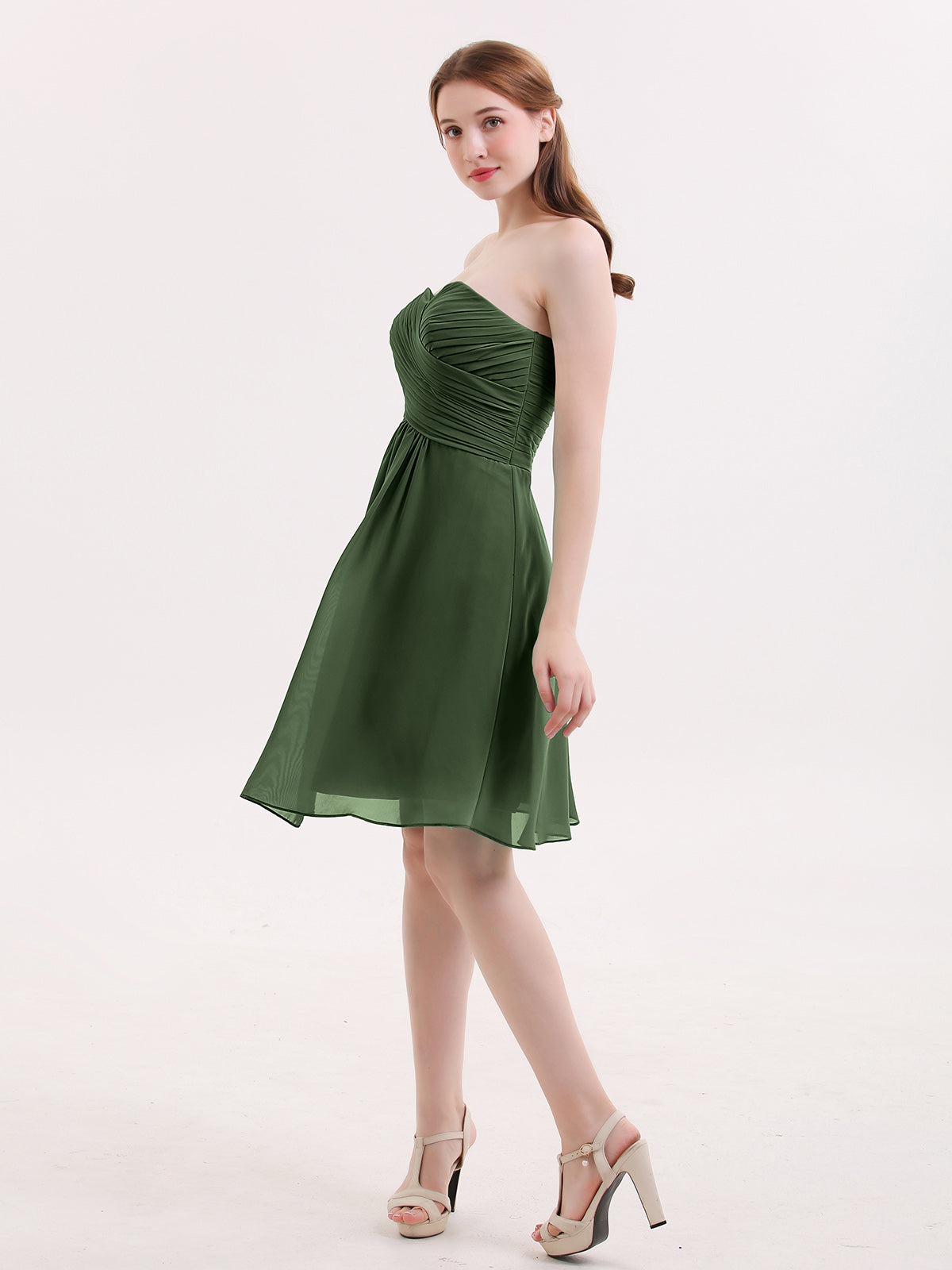 Samantha Sin Tirante Novio Corto Vestido De Dama De Honor Verde Oliva Tallas Grandes