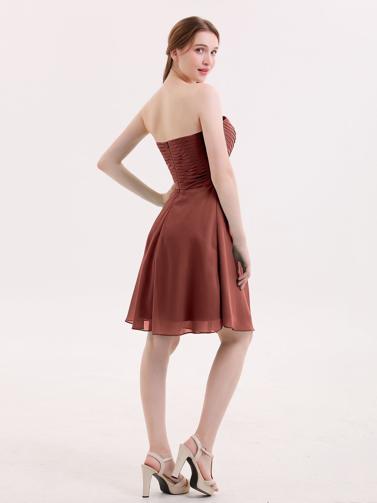 Samantha Sin Tirante Novio Corto Vestido De Dama De Honor Terracota