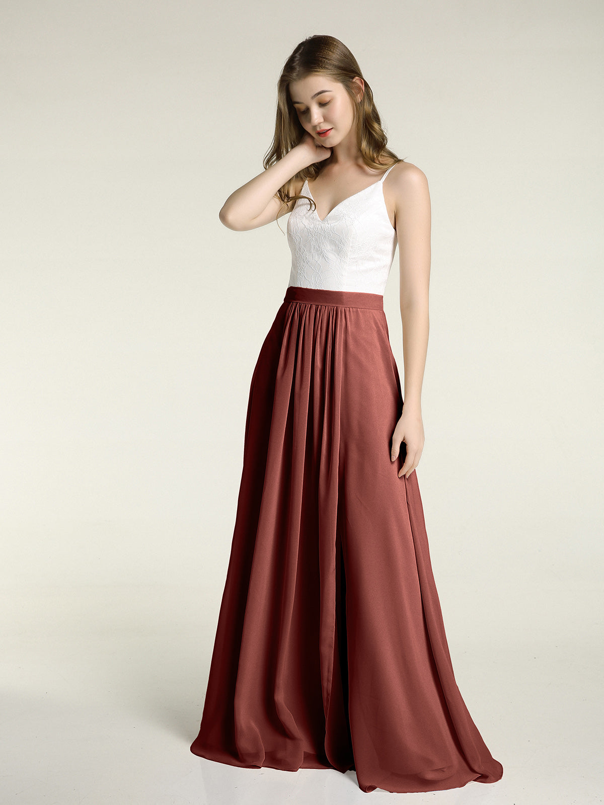 Vestidos de falda de chiffon con cuerpo de encaje marfil y abertura Terracota Tallas Grandes