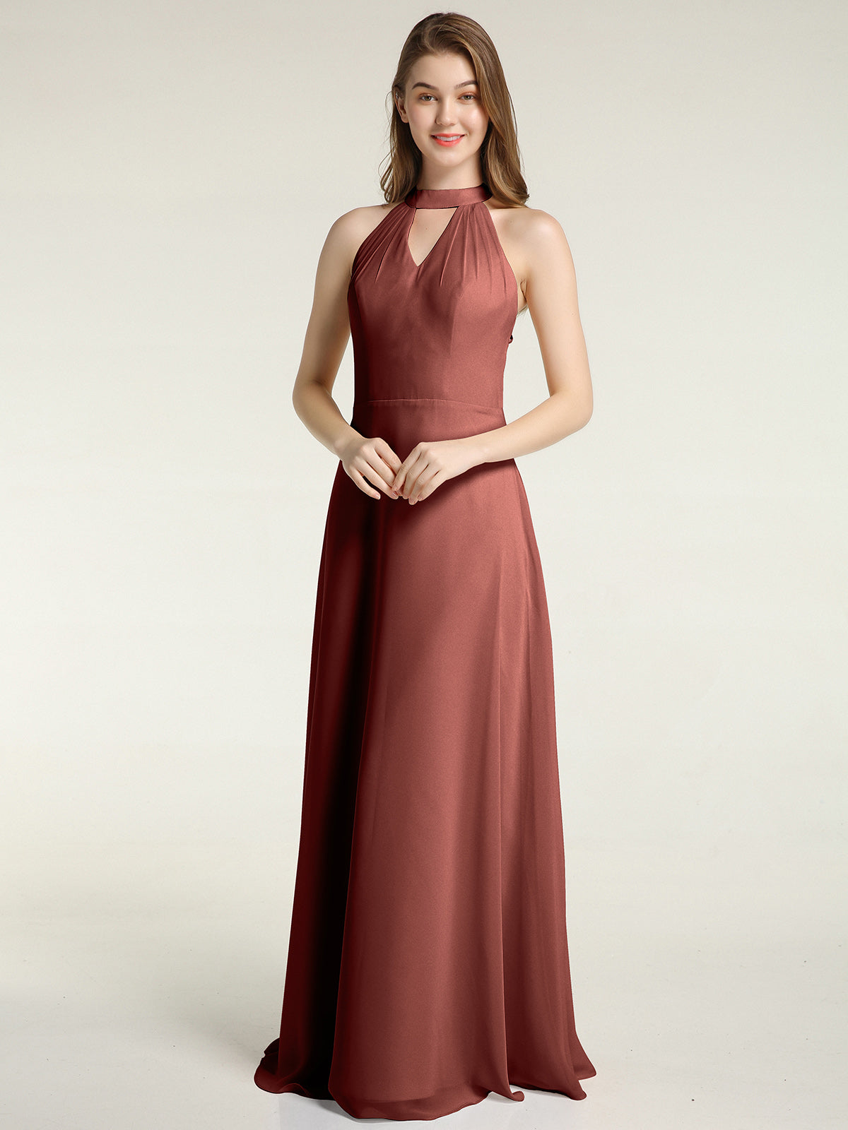 Vestidos largos de dama de honor estilo halter de chiffon con espalda baja Terracota