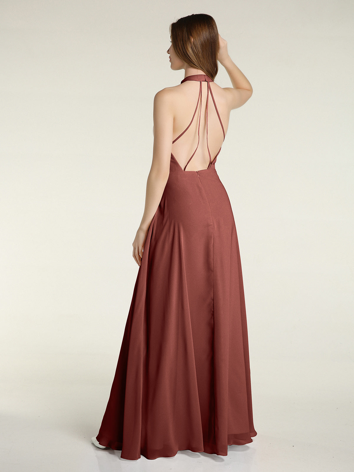 Vestidos largos de dama de honor estilo halter de chiffon con espalda baja Terracota