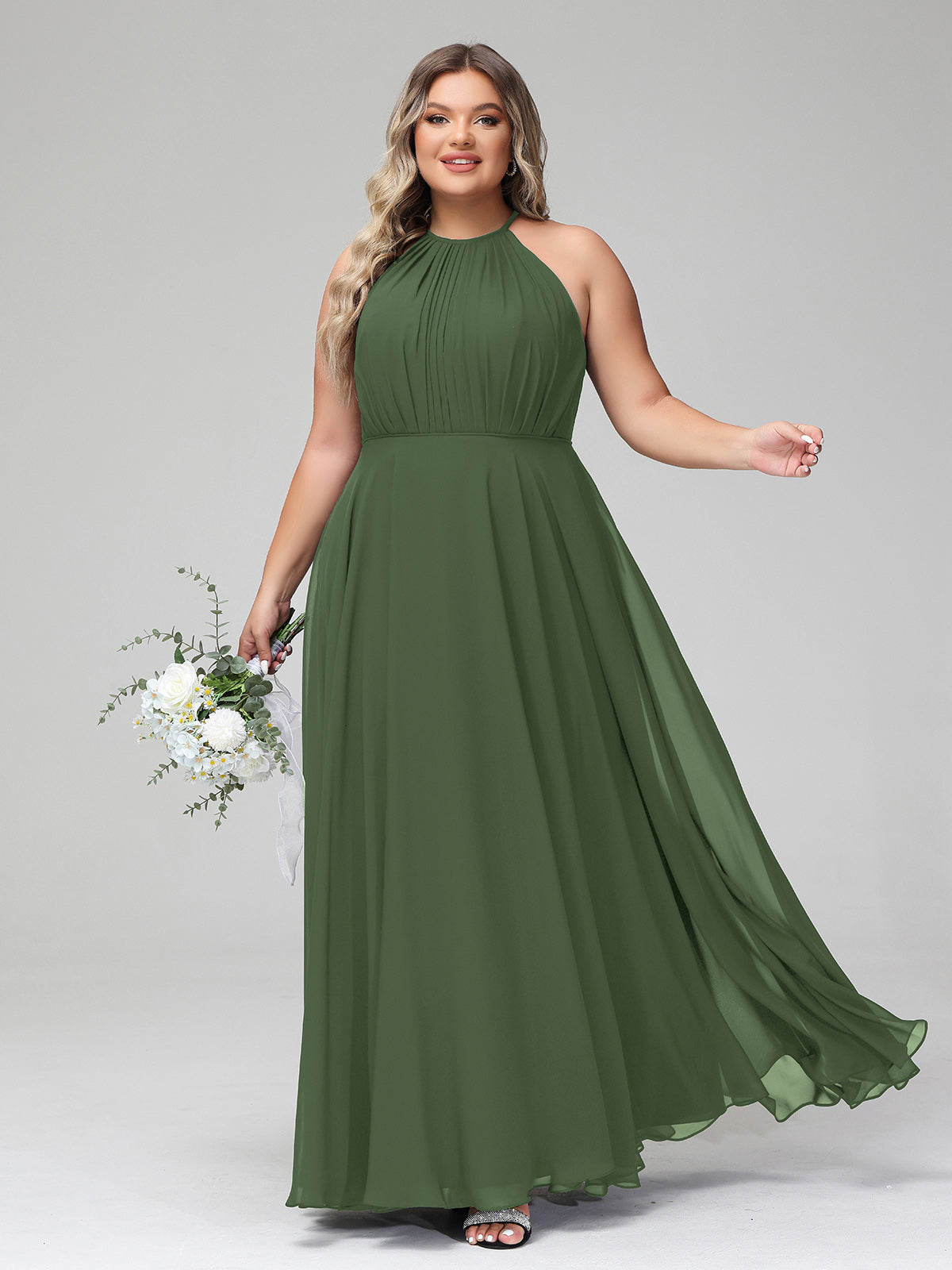 Vestido maxi de chiffon con cuello halter y falda circular Verde Oliva Tallas Grandes