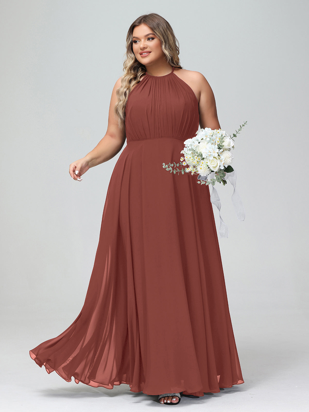 Vestido maxi de chiffon con cuello halter y falda circular Terracota Tallas Grandes