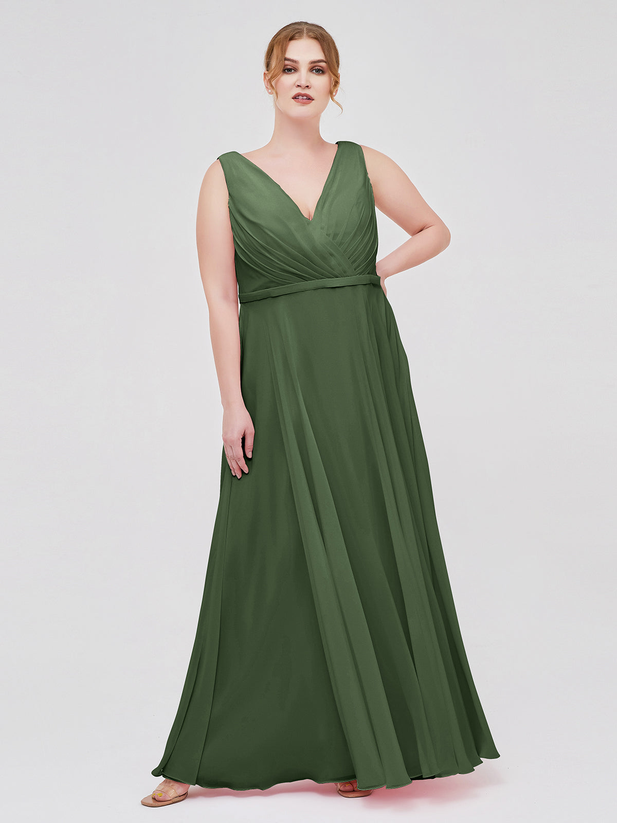 Vestidos de dama de honor de chiffon con escote en V y tirantes finos Verde Oliva Tallas Grandes