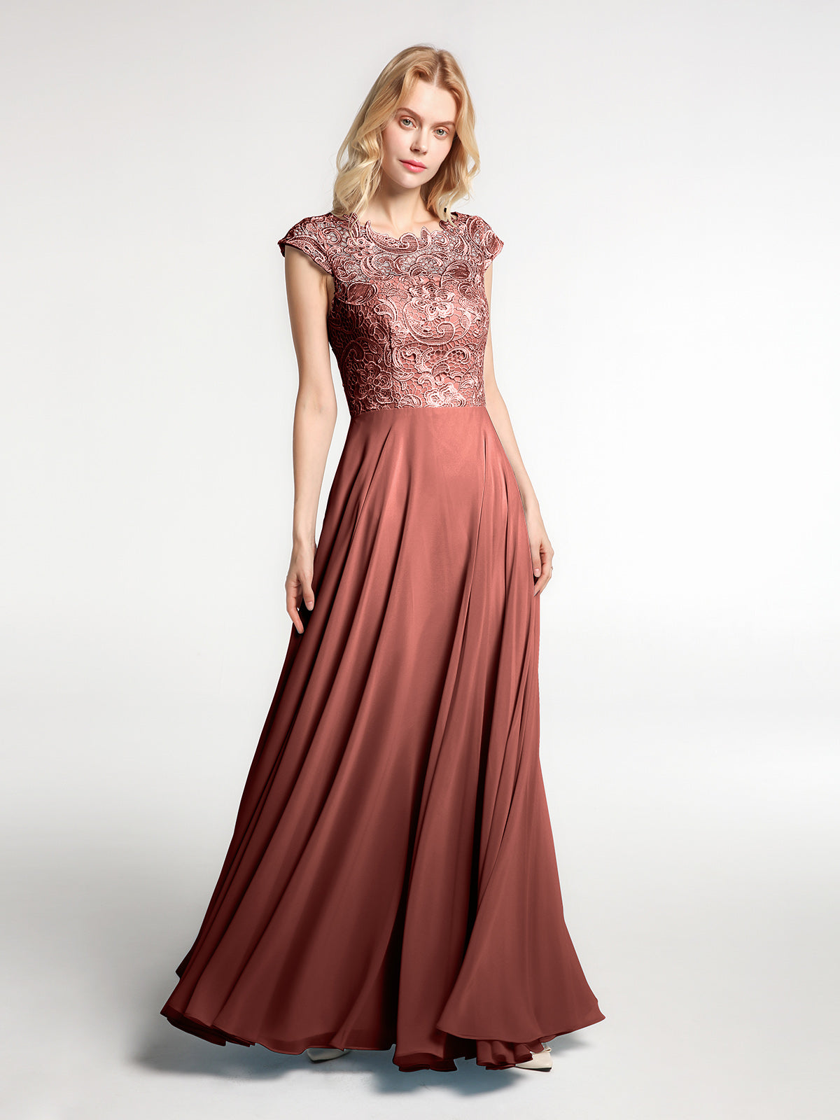 Vestido maxi de encaje y chiffon con cuello ilusión envolvente Terracota Tallas Grandes