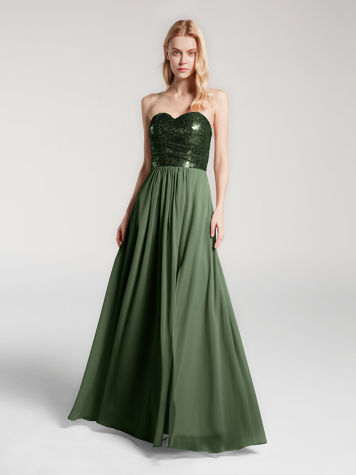 Vestido de chiffon con escote en forma de corazón, encaje y lentejuelas en la parte superior Verde Oliva Tallas Grandes